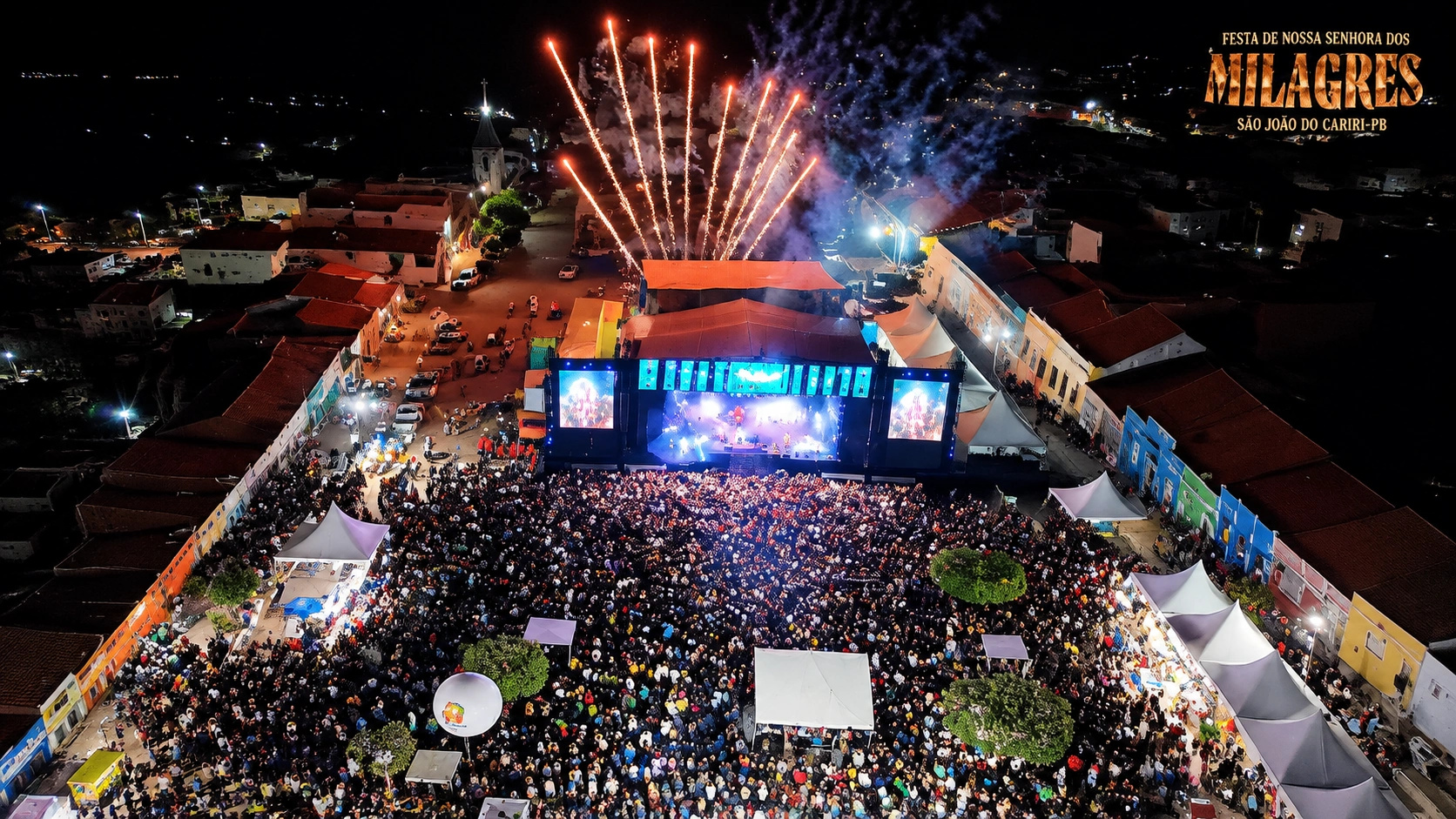 Raphaela Santos e Limão com Mel encerram Festa de Nossa Senhora dos Milagres em São João do Cariri